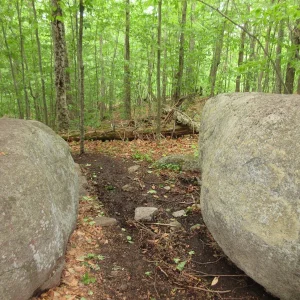Trail between two stones