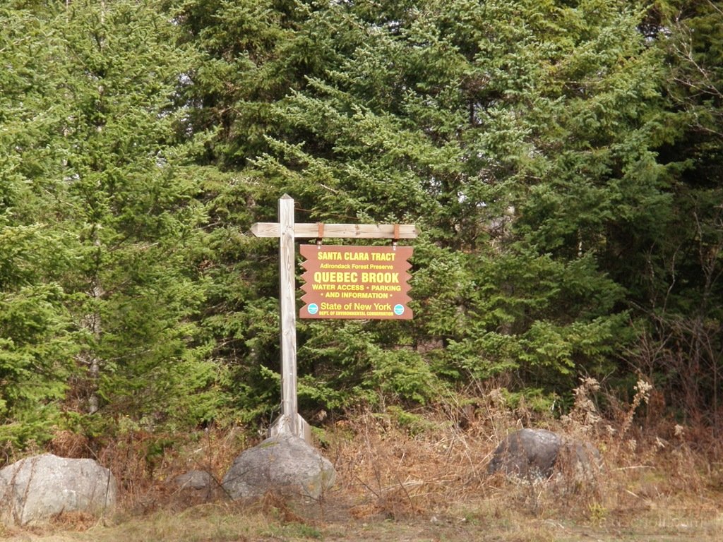 An easement I passed by on my way to the trailhead.