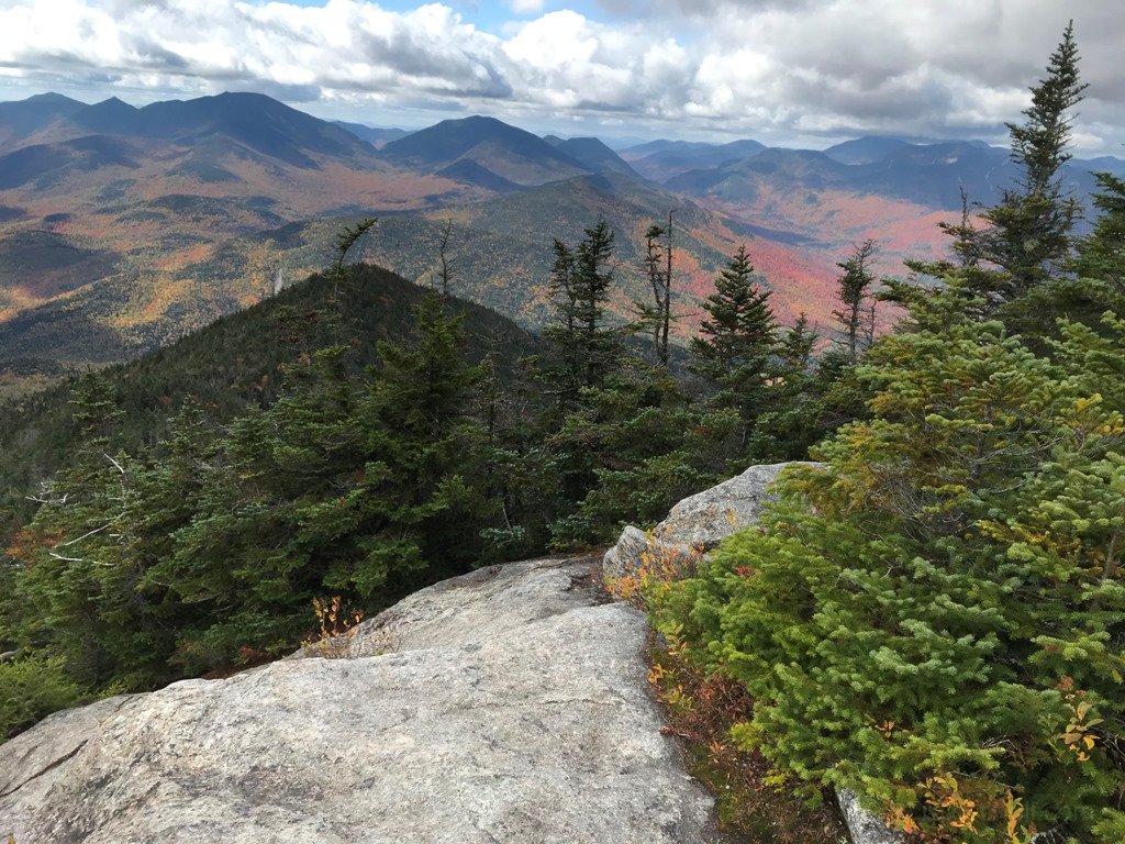 Giants bump in foreground